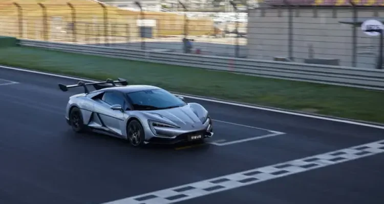 BYD YangWang U9 Selesai Diuji di Sirkuit Nurburgring